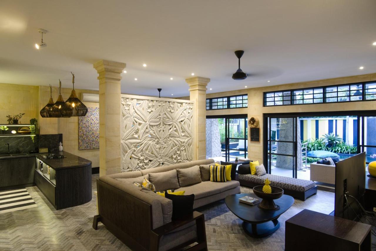 Amanputri Villa Seminyak  Exterior photo