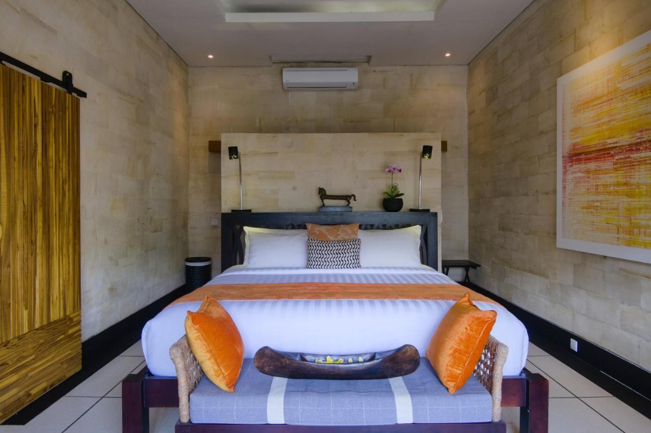 Amanputri Villa Seminyak  Exterior photo