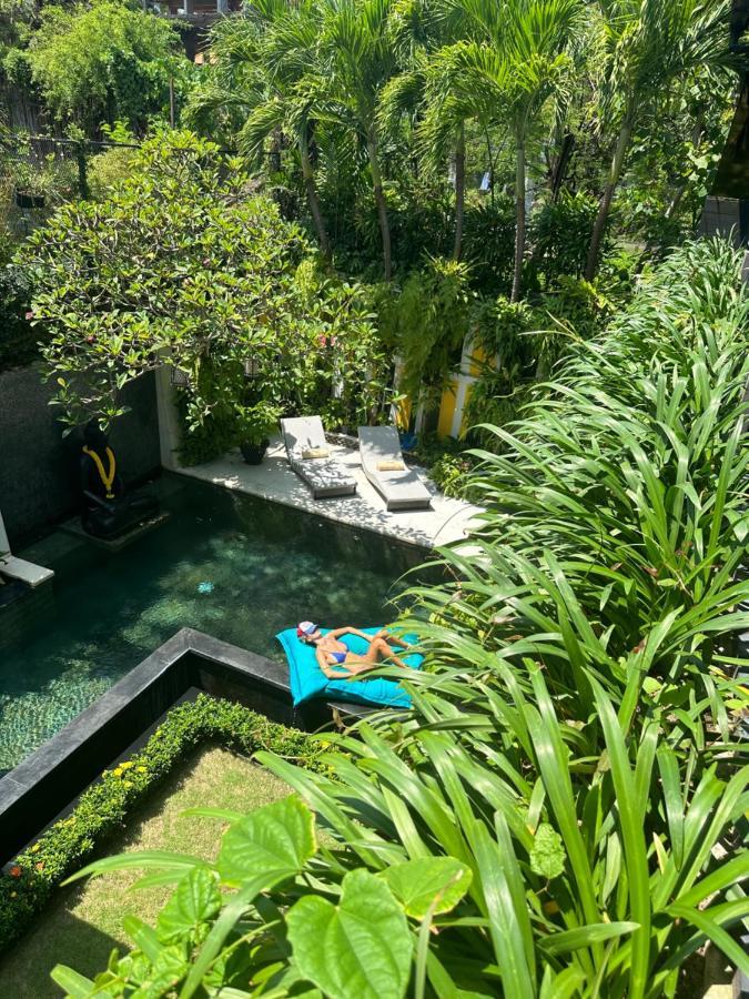 Amanputri Villa Seminyak  Exterior photo
