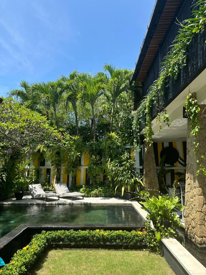 Amanputri Villa Seminyak  Exterior photo