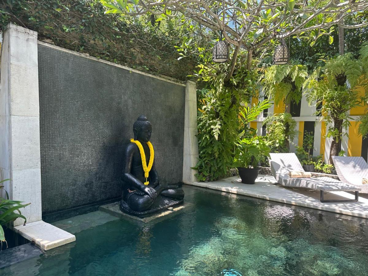 Amanputri Villa Seminyak  Exterior photo